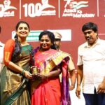 Sujitha Instagram - It's always great to be recognised for our hardwork. That too honouring you as the best in field is immense pleasure. I have been awarded as the best role model actress in "மாண்புமிகு மகளிருக்காக" awards, from the hands of honourable governor of Telangana and lietnanant governor of puducherry. திருமதி. தமிழிசை சவுந்தரராஜன்.