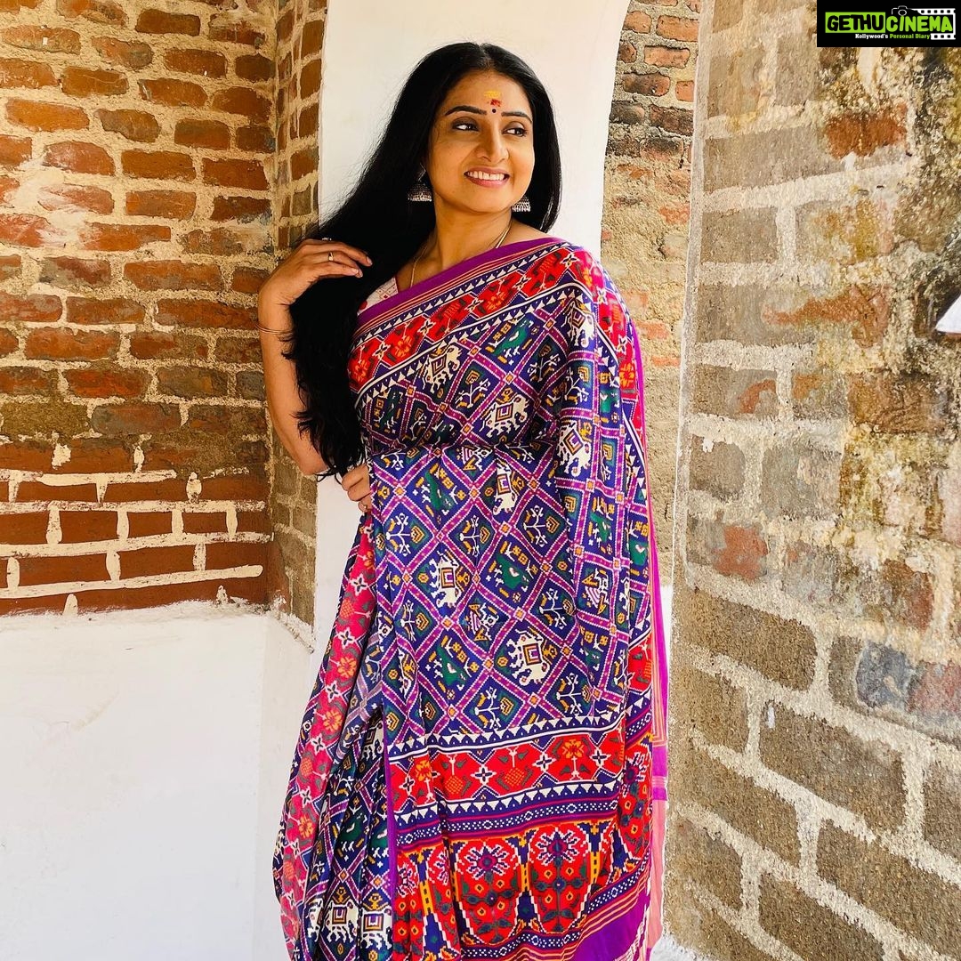 Sujitha Instagram - Make it simple but with smile #keep #smiling Vishu celebration saree @archana_label for traditional saree collection 👍