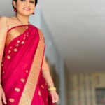 Sujitha Instagram – Morning vibe🤞🏻
#start #work 
GEETHANJALI saree collection @mahathi_saree_collection 

#post #insta #instagram #photooftheday