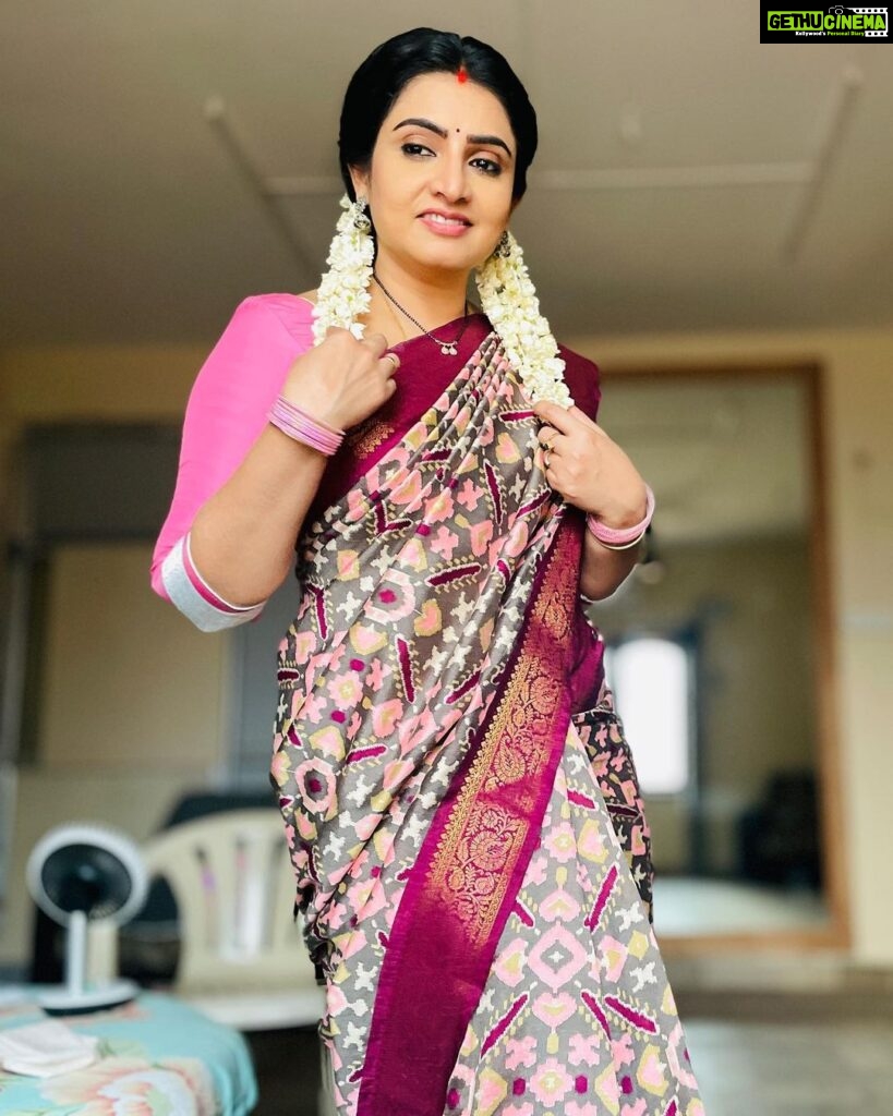 Sujitha Instagram - I loved it I draped it 😍 Sarees always my favourite style ❤️ #sujitha #love #instagood #style #evening #photos #post #time #love #actress #life #makeover #