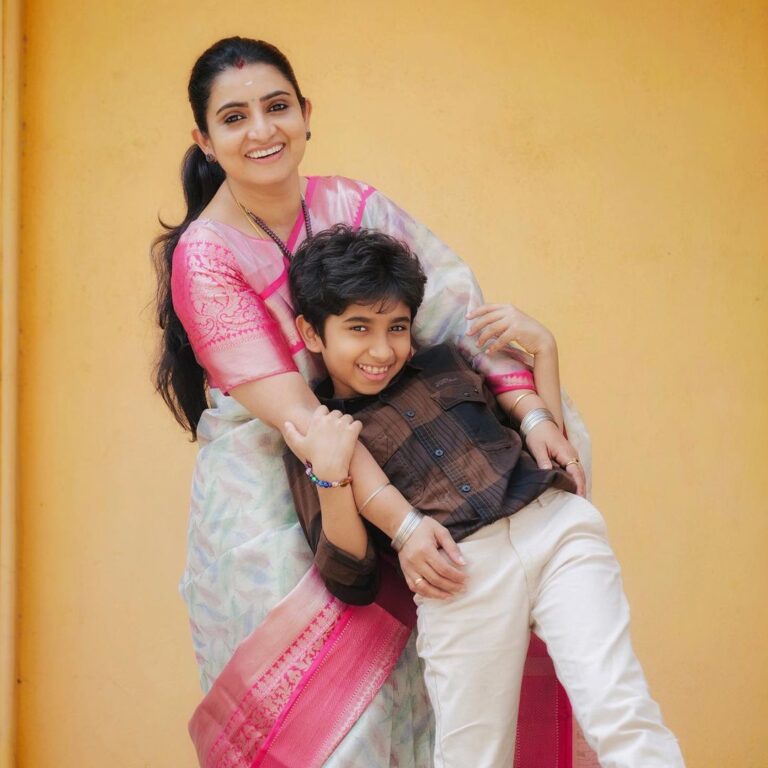 Sujitha Instagram - “Let me love you a little more before you’re not little anymore.“ ❤️🤎 @dhanwindan Beautiful ❤️ love #love #mother #son #mom #motherlove #post #photography #photo #photooftheday #instagood #instagram #instafashion
