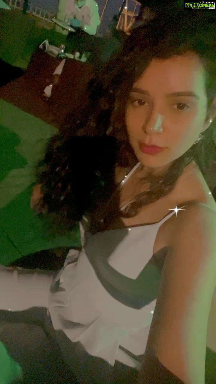Sukirti Kandpal Instagram - Universe 🌸🌸