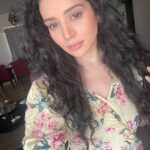 Sukirti Kandpal Instagram – Loved the nude lips perfect ❤️🌸