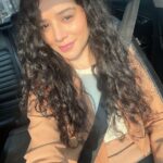Sukirti Kandpal Instagram - 👩🏻‍🦱🌸🐈❤️