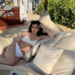 Sukirti Kandpal Instagram - Sojourn 🌊🌸🐈👩🏻‍🦱🍹.