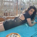 Sukirti Kandpal Instagram - 🌊🍹🥳