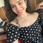Sukirti Kandpal Instagram - Being happy never goes out of style 👩🏻‍🦱🌸🐈