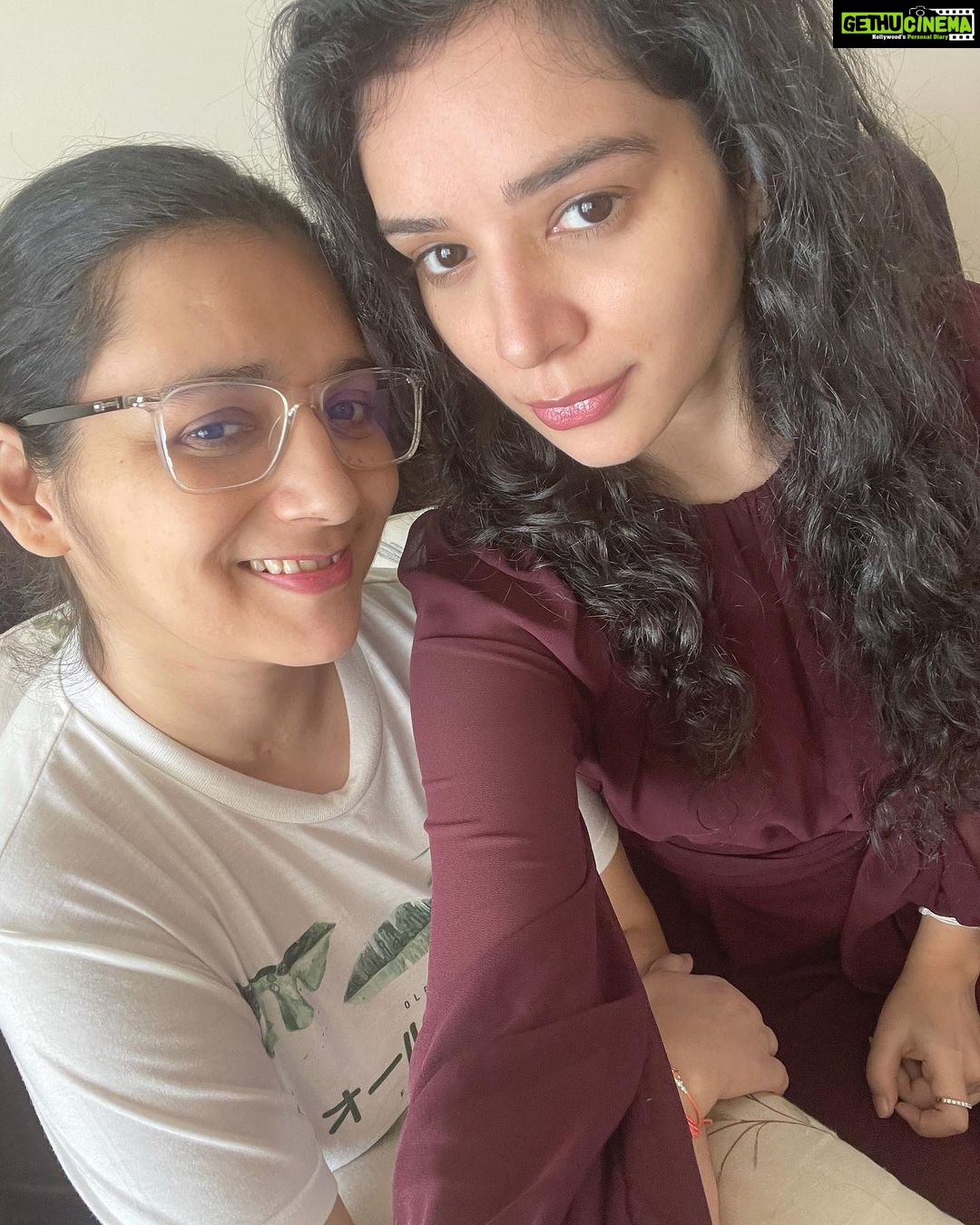 Sukirti Kandpal Instagram - Cutest elder sister ever πΈπΈππ