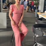 Sukirti Kandpal Instagram - Rafiq jee took this first ever shot of mine on set before I started the journey of Aliya Shroff . May we know girls like her May we be like her May we raise girls like her. To all the cast and crew a big thank you for the first 100. Many more to go. Urs truly ~S