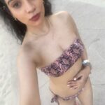 Sukirti Kandpal Instagram - Mentally here ... always 😋🤩😔🍹👩🏻‍🦱 WHITE Beach