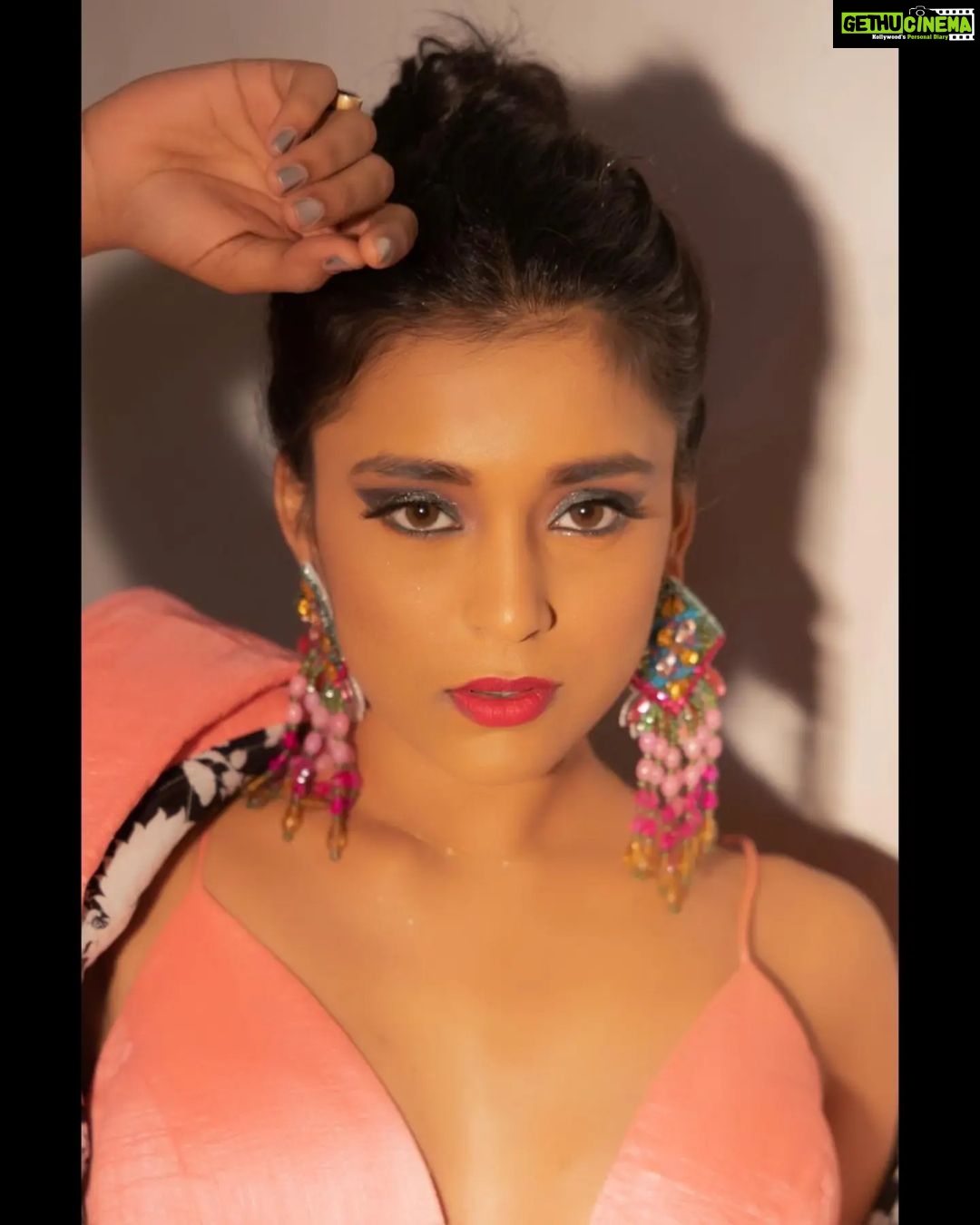 Sumbul Touqeer Khan - 217.5K Likes - Most Liked Instagram Photos