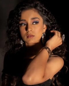 Sumbul Touqeer Khan Instagram - Paradox⭐️
.
.
.
.
.
Stylist - @purvabansal5
Assisted by  @shru_0218_
Photographer - @ilmanaazphotography1 
Makeup - @makeoverbysejalthakkar
Hair - @trevenihairstylist
Outfit - @ranbirmukherjeeofficial
Location - @fzyfuzionstudio 
Managed by- @mfluxuniverse @purvabansal5