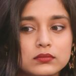 Sumbul Touqeer Khan Instagram - When your heart is pure, your eyes will sparkle even more. The way she has expressed her opinion in very few lines has impressed all of us. Sumbul is inspiring everyone out there with some lessonful lines. "If you have the courage to speak, have the courage to listen as well." @endemolshineind @colorstv @voot 👗Style and idea by @Rimadidthat 💎Coords @tiedyetshirtznior 🌷hair accessories @feel_good_brunchies . . #pov #sumbularmy #sumbulinbiggboss #colorstv #voot #sumbultouqeer #sumbul #sumbultouqeerkhan #sumaan #sumbulforthewin #sumbulsquad #biggboss16 #BB16 #bbqueensumbul #reelsexplore