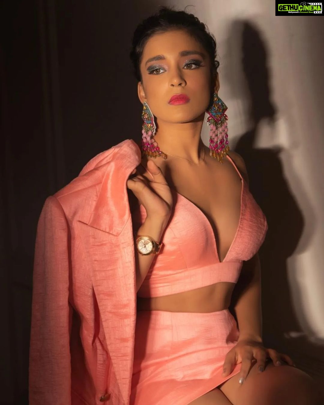 Sumbul Touqeer Khan - 217.5K Likes - Most Liked Instagram Photos