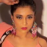 Sumbul Touqeer Khan Instagram - @sumbul_touqeer @safyanali_retouching @fzyfuzionstudio @makeoverbysejalthakkar #ilmanaazphotography📷 #fashionphotography #sumbultouqeer #bigboss @colorstv #sumbultouqeerkhan
