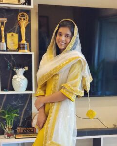 Sumbul Touqeer Khan Instagram - Eid mubarak ✨️ 
.
.
.
Outfit - @lavanyathelabel
Stylist: @styling.your.soul