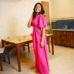 Sumbul Touqeer Khan Instagram - Adding pink into my bluetiful life 😉 Outfit by- @miakee.official Styled by- @styleby_shivi Footwear @hydesnhues