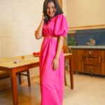Sumbul Touqeer Khan Instagram - Adding pink into my bluetiful life 😉 Outfit by- @miakee.official Styled by- @styleby_shivi Footwear @hydesnhues