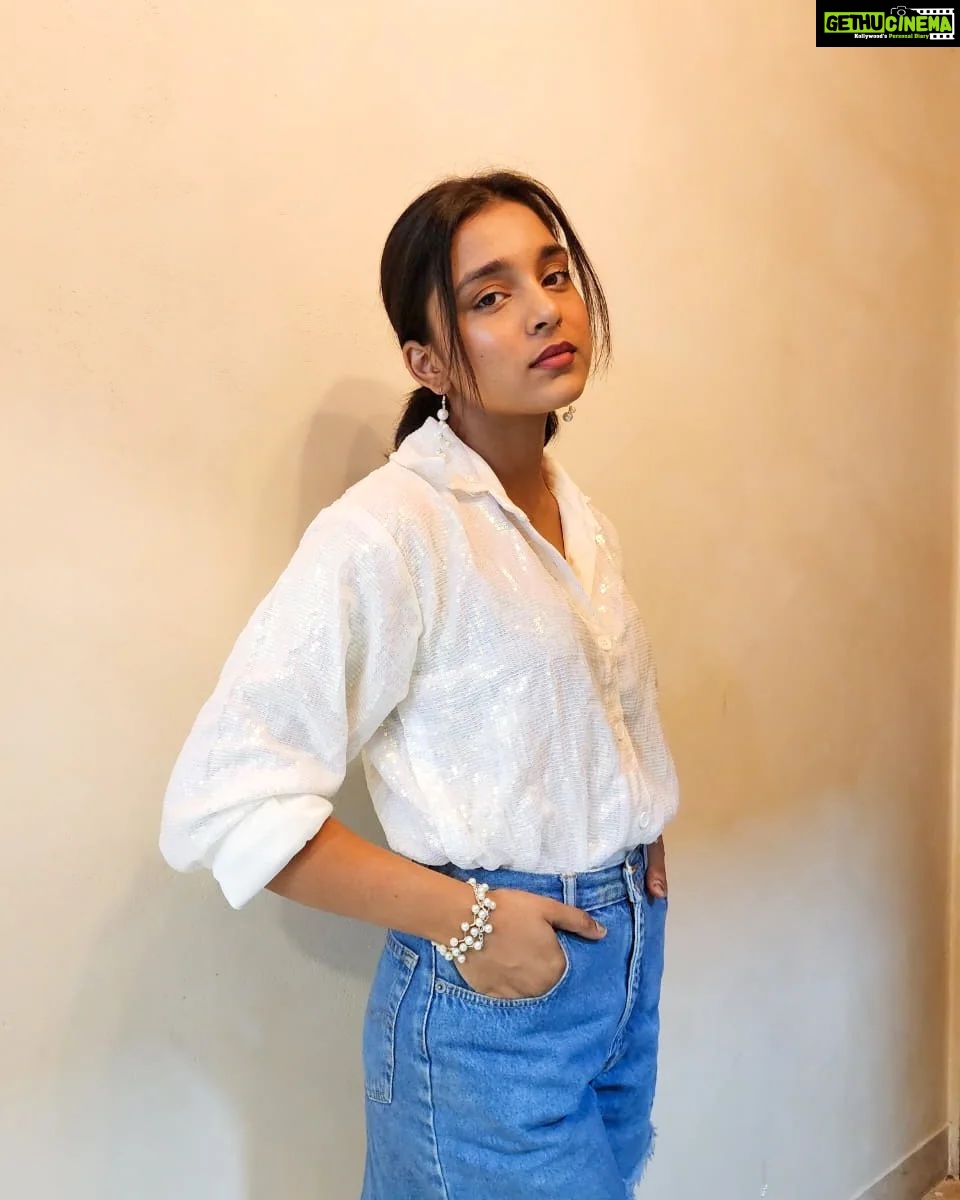 Sumbul Touqeer Khan - 281.6K Likes - Most Liked Instagram Photos