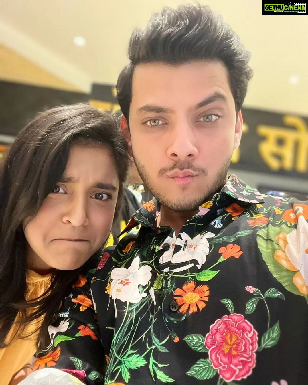 Sumbul Touqeer Khan - 316.6K Likes - Most Liked Instagram Photos