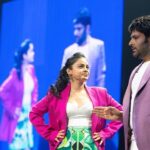 Sumona Chakravarti Instagram - Thank you Vancouver for showering us with your love & blessings. ♥️🙏🏻 Couldn’t have asked for a better start for our tour and my birthday. Thank you for a sold out show! ⭐️💫 . #Kapilsharmashowlive #tkss #thekapilsharmashow #VancouverDiaries P.N.E. Pacific Coliseum