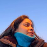 Sumona Chakravarti Instagram - “At sunrise, every soul is born again”- Mohammad Ali Up in the air. When time stood still. 29th Dec 2022. -2 Degrees ❄️🧡❄️💛 #turkeydiaries #cappadociaturkey #hotairballoon Cappadocia/Turkey