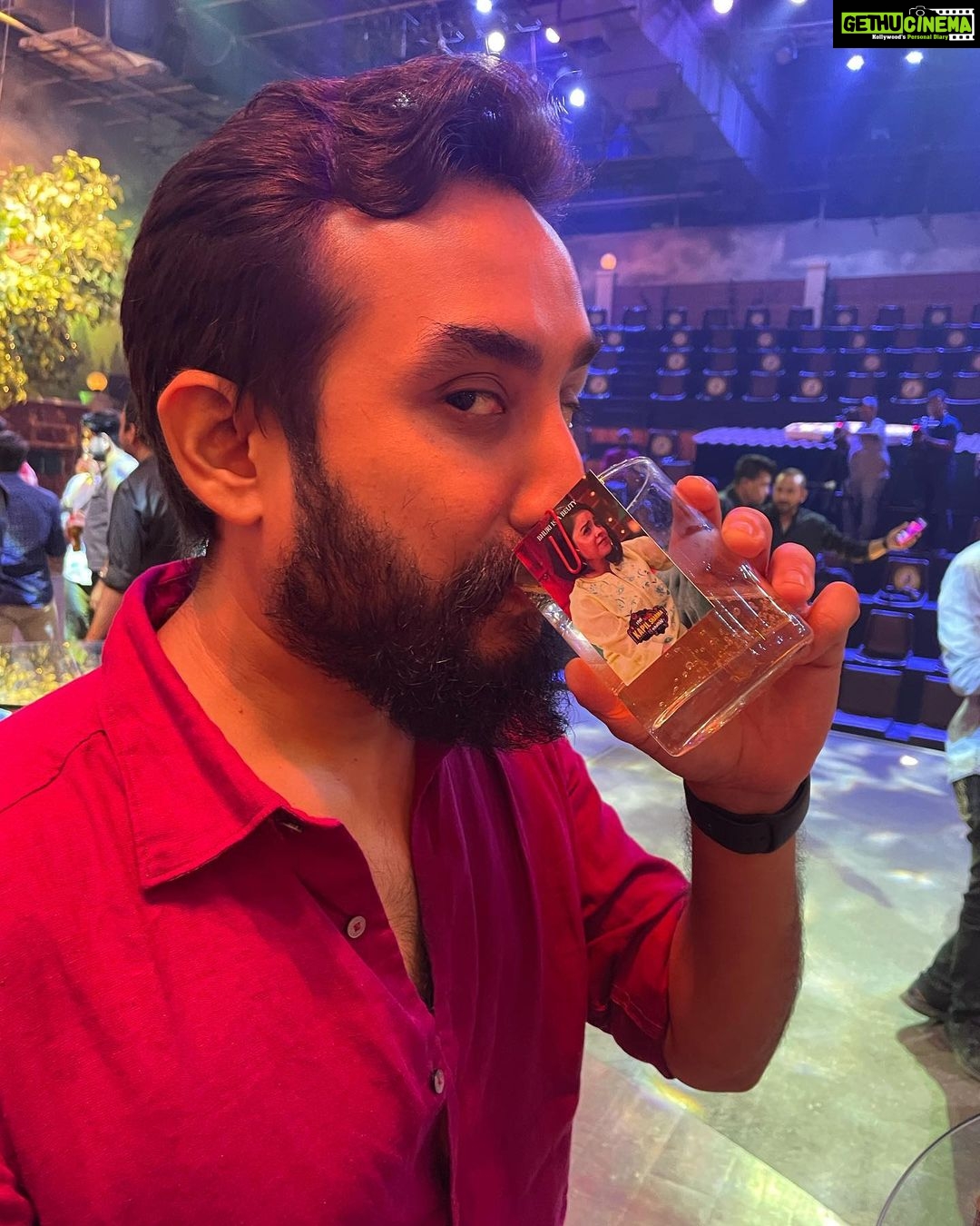 Sumona Chakravarti Instagram - N it’s a WRAP! Phir Milenge 🤞🏽 ek chote se break ke baad. 🫶🏼 #TKSS Film City
