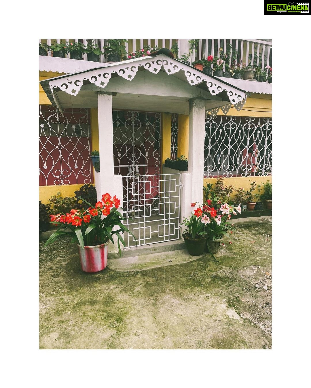 Sumona Chakravarti Instagram - আবার দেখা হবে ধন্যবাদ পশ্চিমবঙ্গ . 🦋🦚🌺 Purulia- Bankura-Birbhum-Alipurduar . #WestBengalDiaries #ShonarBengal #indianlandacape #shotoniphone #applephotography