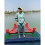 Sumona Chakravarti Instagram - MARCH’in through.. 🌻🌸💜🐝 #WestBengalDiaries #ShonarBengal #shotoniphone