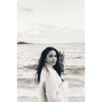 Sumona Chakravarti Instagram - 2022… Thank you for the good, the bad & the ugly! Thank you to those who stayed; and to those who left. Thank you to those who complimented and to those who criticised. A big thank you to myself for holding on, for trying to let go, for getting up despite falling. To learning & living! 💫 ❣️