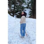 Sumona Chakravarti Instagram - पहाड़ों से बढ़ता प्यार । Part 2 🏔 Mashobra u took my breath away! 💚 Mountains. Snow. Hikes & Sunset in the forest. Cedar & Deodar 🌲 N the miraculous appearance of a 🌈 This picturesque heritage property @wildflowerhall ❣️ . Thank you Universe for letting me witness & experience this beauty! 🧿❤️🙏🏻 . #HimachalDiaries #incredibleindia #gypsysoul #ngtindia #outlooktraveller #desitraveller #wanderlusttravel #indiantourism #travelgram #storiesofindia #indianlandscape #cnntravellerindia #shotoniohone