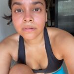 Sumona Chakravarti Instagram - Did a proper workout at home after ages.... Some days i feel guilty, because boredom is privilege. I may be unemployed & yet am able to feed my family & myself. That is privilege. Sometimes i feel guilty. Specially when am feeling low due to pms’in. The mood swings play havoc emotionally. Something ive never shared before. I have been battling endometriosis since 2011. Been in stage IV for the past few years now. A good eating habit, exercise & most importantly no stress is key to my well being. The lockdown has been emotionally hard for me. Today i worked out. Felt good. Thought ill share my feelings for whoever is reading this to understand that all that glitters is not gold. We are all struggling with something or the other in our lives. We all have our own battles to fight. We’re surrounded by loss, pain, grief, stress, hatred. But all you need is LOVE, COMPASSION & KINDNESS. 💗💗💗 N then we’ll sail through this storm as well. 🧿 P.s sharing such a personal note wasn’t easy at all. It was way out of my comfort zone. But if this post can bring a smile or inspire in any way to even a handful of souls, then i guess it was all worth it. Much Love ❤️ 🌿 #circleoflife #circleofhope #YouAreNotAloneInThis 🌈 #endometriosis #endometriosisawareness