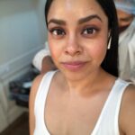 Sumona Chakravarti Instagram - October feels 🐚🤍 . . #NudeMakeUp #LessIsMore #NoFilterNeeded