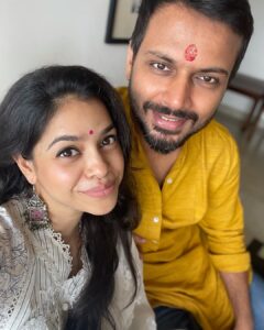 Sumona Chakravarti Instagram - Ganpati Bappa Morya! 🌼🌸🌼🌸 #MyVibeMyTribe #friendshipgoals ♥️♥️