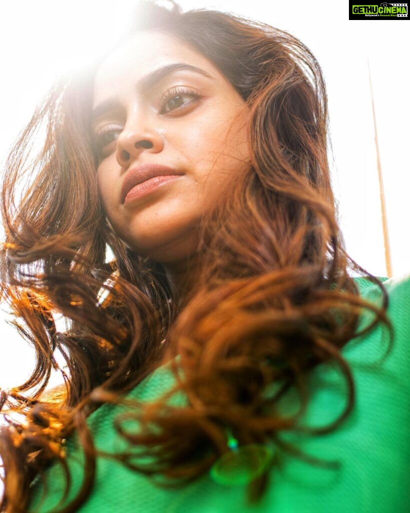 Sumona Chakravarti Instagram - Chhap tilak sab cheeni ray mosay naina milaikay 🖤 ~ Amir Khusro . . 📸 @dinesh_ahuja #throwback #stayhomestaysafe