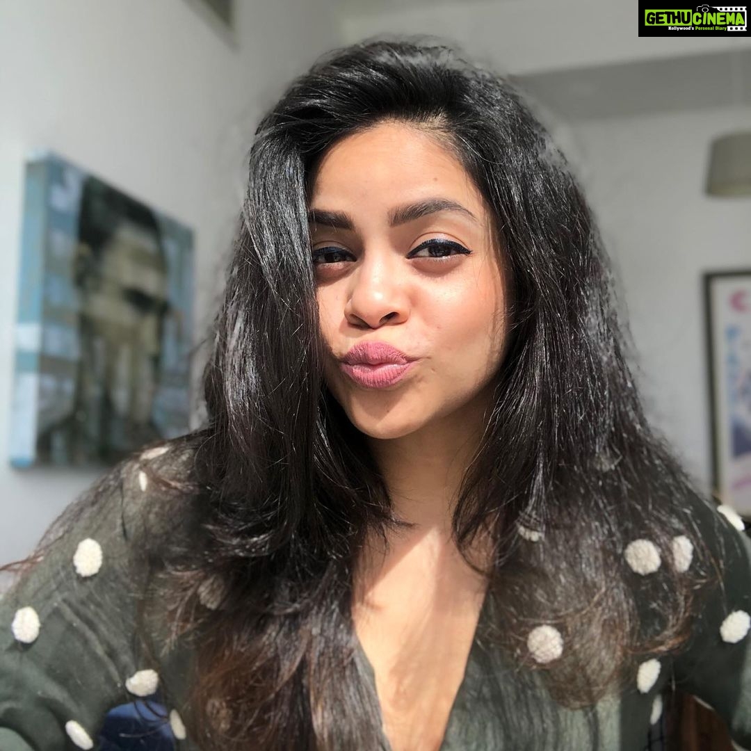 Sumona Chakravarti Instagram - #aunaturale 🦋