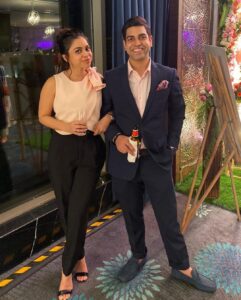 Sumona Chakravarti Instagram - Twinning with the brother! . #siblinggoals 🤍