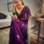 Sumona Chakravarti Instagram - Rise & Shine! 🌝🪴🌻💚 Gooooood Morningggggg !!! For #thekapilsharmashow #tkss Wearing: @the_haelli Hair: @hairbysharda Make up: @rameshpanda.mua & @sonamvaghani.mua Stylist: @sacorina Last 2 pictures 📸: @simrangill_photography