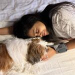 Sumona Chakravarti Instagram - Bubbles 💔 After 4 days of fighting with all her might, we lost the battle. Bubbles left us last evening 7th Feb’23 at 7pm to join her brother Rooney in heaven. You never think the last time is the last time. You think there’ll be more. You think you have forever, but you don’t. In a span of 2 yrs i have lost both my babies. Is there a term for a parent who loses their child? We have orphan, widow, widower… but nothing for a parent. No word to describe at all…???? How much grief can one live with? Not every heartache heals. Time will not heal this wound, it will only push me to live with this emptiness & hollowness till my last breath. Now you & Rooney can cause mayhem wherever u two are, & know that i love you both. Be happy & naughty wherever you are. Om shanti 🤍🕊️ ♥️♥️♥️ P.s Dr Karkare & his team @happytailsworld thank you for not giving up on bubbles. Thank you for being there for her always. 🙏🏻