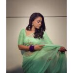Sumona Chakravarti Instagram - Less perfection. More authenticity. 🖤💚 For #thekapilsharmashow #tkss Wearing: @justchiffons Hair: @hairbysharda Make up: @rameshpanda.mua & @sonamvaghani.mua Stylist: @sacorina