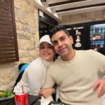 Sumona Chakravarti Instagram - Because sibling is priority… When Oslo- Bombay were re-united in Istanbul for barely 48 hrs. ♥️ 1st Jan 2023 began with a beautiful sunset cruise on the Bosphorus river! Some prayers of gratitude at the Hagia Sofia; to the endless consumption of turkish tea, baklava & kebabs! Ended my trip with the best turkish experience- The turkish hamaam. Uff that was a truly mind blowing experience ❣️ Now i know why people keep going back to Turkey again & again. I can’t wait to see u again in the sunny weather next. Thank you Turkey for the memories 🧿💙 Part 2/2 #TurkeyDiaries #iphonephotography