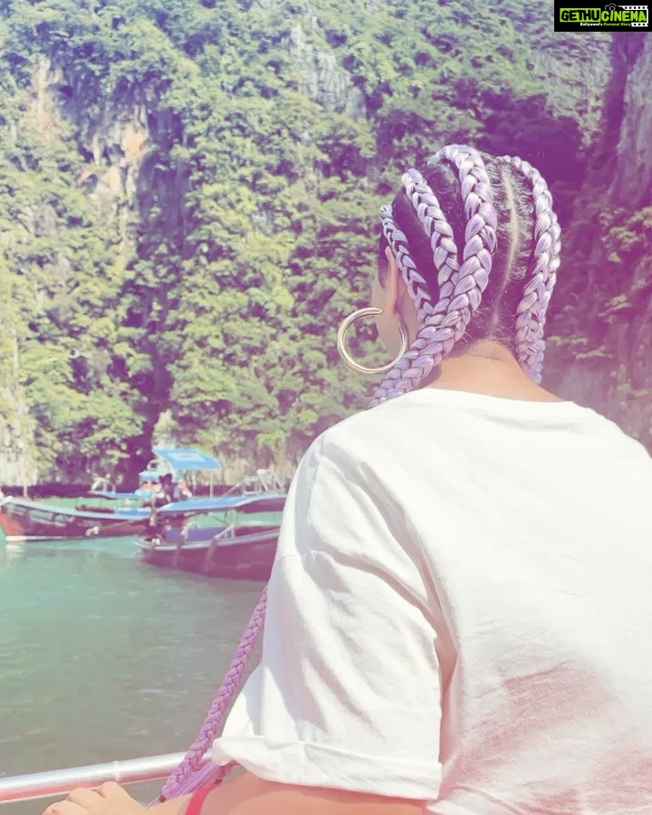 Sunanda Sharma Instagram - πΆπππ βπππ πππ π‘βπ π£πππ€ ππ Phi Phi Island