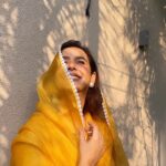 Sunanda Sharma Instagram - 💛🌻🌙 . . Suit by @ranipinklabel . . #reels #sunandasharma #reel #trendingreels