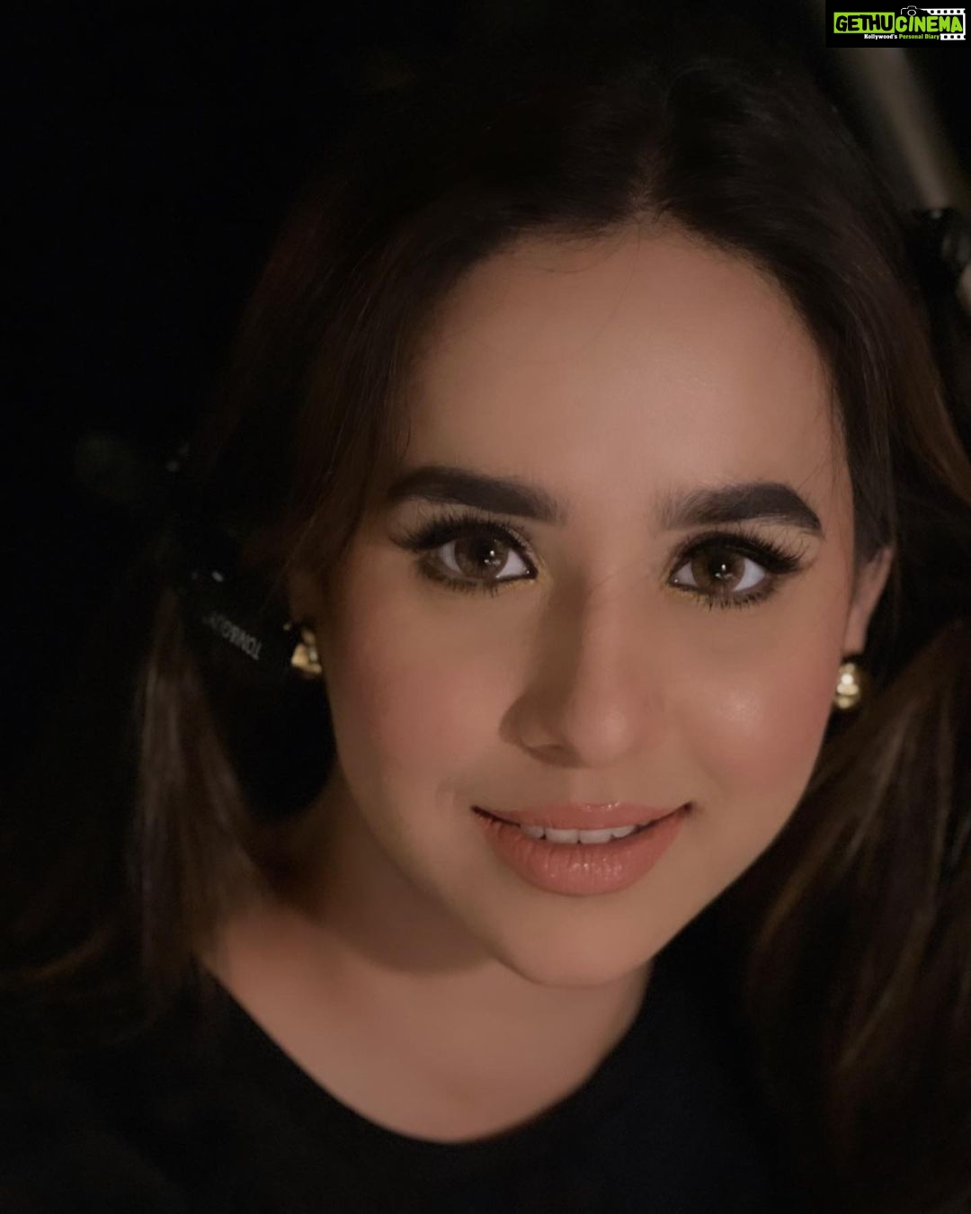 Sunanda Sharma Instagram - Meowwww 😸🤭 . . @satpreetkaurmakeovers