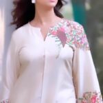 Sunanda Sharma Instagram - 🌸 . . Makeup @satpreetkaurmakeovers Suit @saggiphull_by_tulika_heer