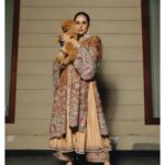 Sunanda Sharma Instagram – not all LOSSES are a LOSS 💫
.
.
Outfit @saggiphull_by_tulika_heer 
Makeup @satpreetkaurmakeovers 
Jewellery @manimuktaajewels