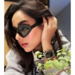 Sunanda Sharma Instagram - 𝗦𝘁𝘂𝗰𝗸 𝗯𝗲𝘁𝘄𝗲𝗲𝗻 𝗼𝘃𝗲𝗿𝗲𝗺𝗼𝘁𝗶𝗼𝗻𝗮𝗹 𝗔𝗻𝗱 𝗘𝗺𝗼𝘁𝗶𝗼𝗻𝗹𝗲𝘀𝘀 𝗮𝘁 𝘁𝗵𝗲 𝘀𝗮𝗺𝗲 𝘁𝗶𝗺𝗲.. (≧◡≦)