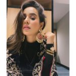 Sunanda Sharma Instagram - 🖤♠️ . . @saggiphull_by_tulika_heer @vbhushan.adornments