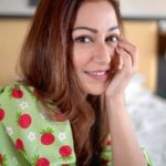 Sunayana Fozdar Instagram - Blessed Mornings 😇 📷 @veestudio.in Wearing @myfriday.in 📍 @courtyardmumbai
