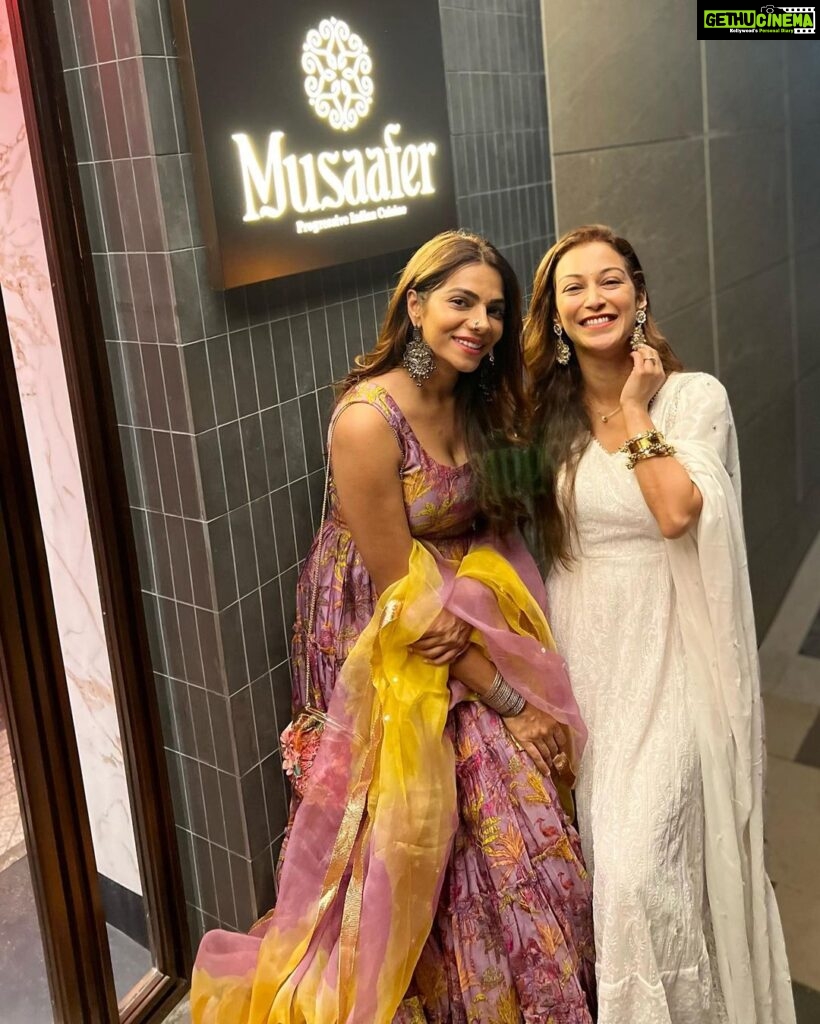 Sunayana Fozdar Instagram - Happiness is celebrating Diwali with Loved Ones🪔 What better Than a Room that is filled with Love,Laughter and Joy ❤️ Thank you @musaafer.india For hosting Us With your delicious Indian Cuisine and Warm Hospitality!!!!🤩 Tanvi’s outfit : @aachho Styled : @dinky_nirh